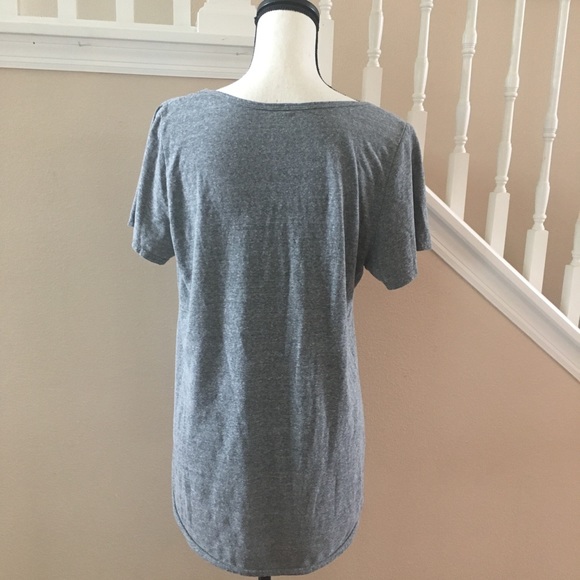 Lularoe | Classic Solid Grey Large Tee t-shirt L - Picture 4 of 5